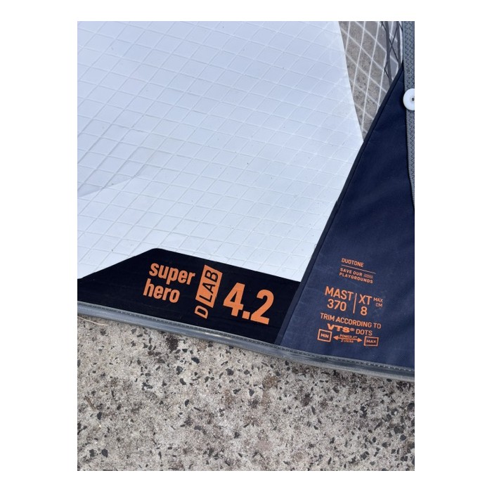 Duotone Super Hero 4.2 D/Lab 2026 Occasion