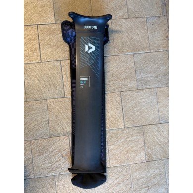 M&acirc;t DUOTONE carbon sls 75cm - Occasion