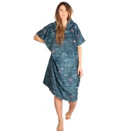 AFTER Essentials Ponchos